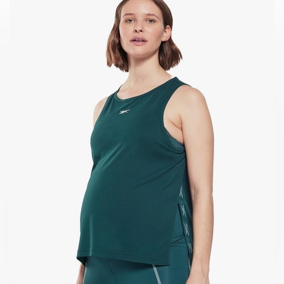 Reebok Tops - New Reebok Maternity Tank XL